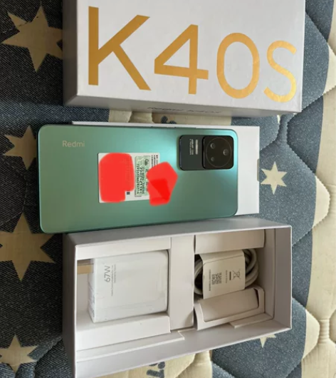 红米k40s顶配12+256幽芒，成色99...