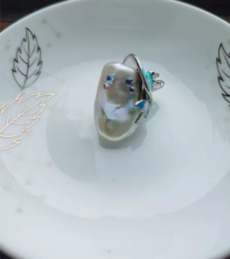 出珍珠阿飘,可以做吊坠,雨沫入坑一年多,自...