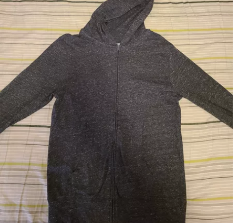 无印良品，灰色连帽衫，超薄防晒 保真