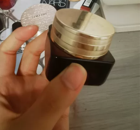 雅诗兰黛眼霜，还剩4分之一了，便宜出售 感...