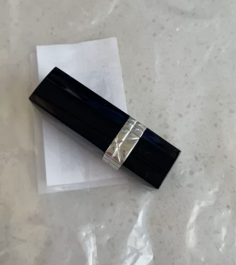 Dior962口红口紫 感兴趣的话点“我想...