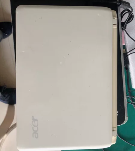 Acer小笔电型号见图片，功能完好，硬盘我...