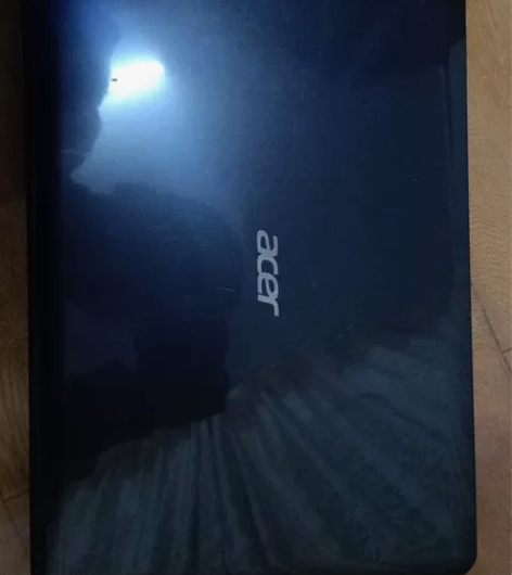 acer的笔记本，可以正常开机，不懂什么型...