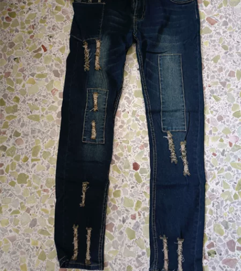 男款牛仔裤，买一送一32，33码。包邮。 ...