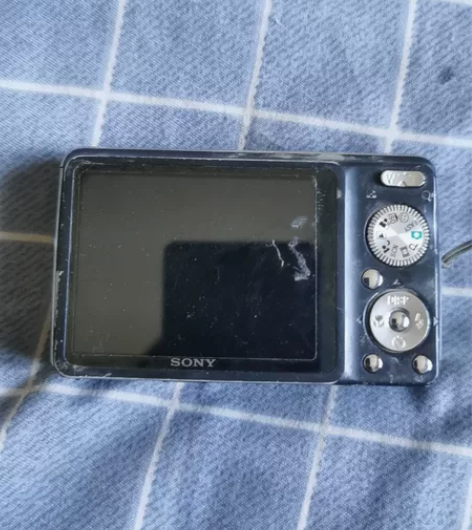 索尼数码相机 感兴趣的话点“我想要”和我私...