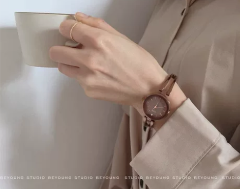 ?【别样】韩风简约chic复古小表盘细带链...