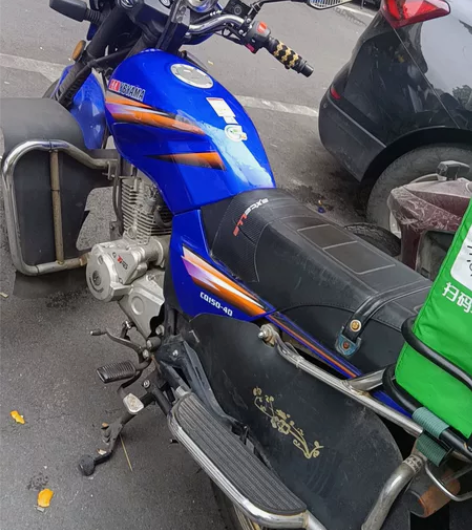 重庆雅马哈牌150摩托车,功能正常,证件齐...