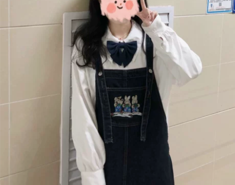 Chic韩搭2022新款可爱减龄牛仔背带裙...