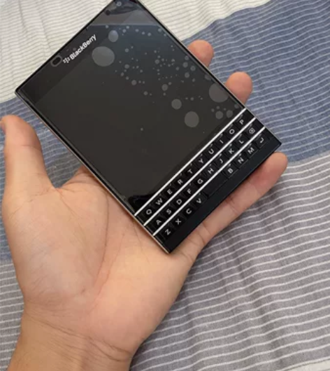 黑莓Q30.黑莓passport.黑莓护照...