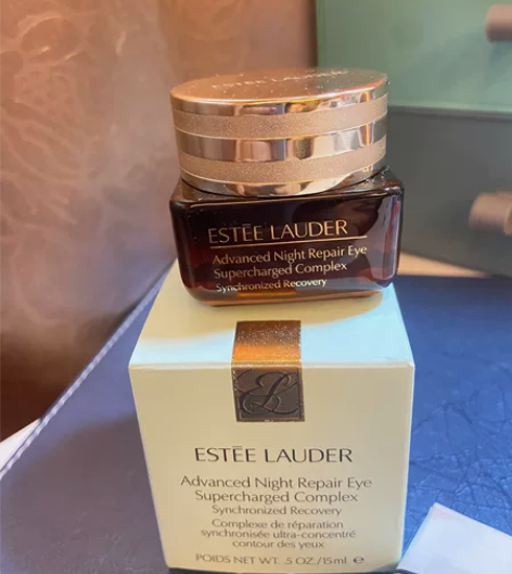 雅诗兰黛眼霜 感觉买到了J货，一直没用，也...