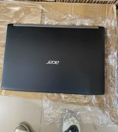 宏基商务本 配置：i5 8代处理器，8G内...