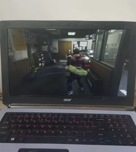 挥泪甩卖i5独显自用笔记本一台,宏基暗影骑...