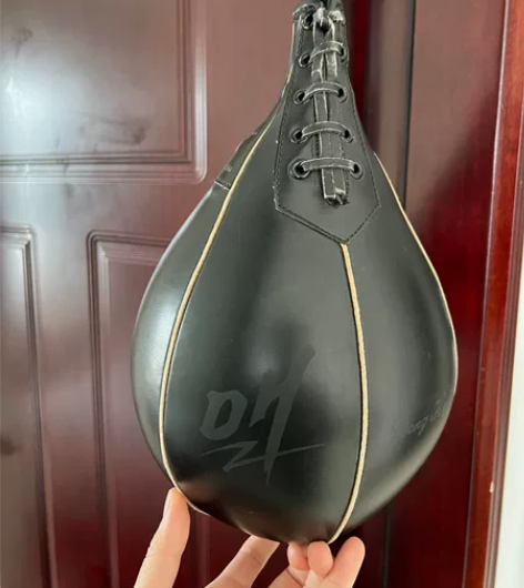 拳击梨球闲置，打气拳击靶。只有球体本身。没...