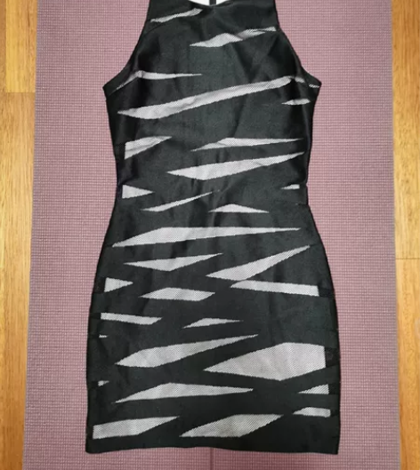 Miss selfridge黑色小礼服裙 ...