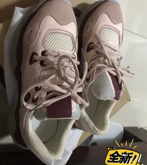 女士老爹休闲鞋，仅试穿38码！ 感兴趣的话...