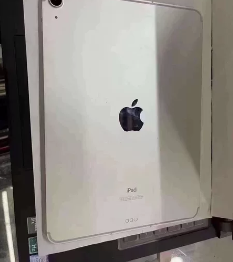 出个iPad air4  WiFi+4g ...