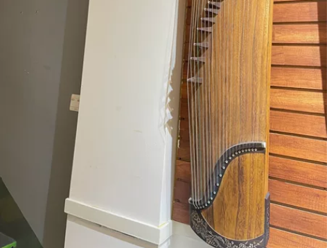 自用玉振古筝 8成新 感兴趣的话点“我想要...