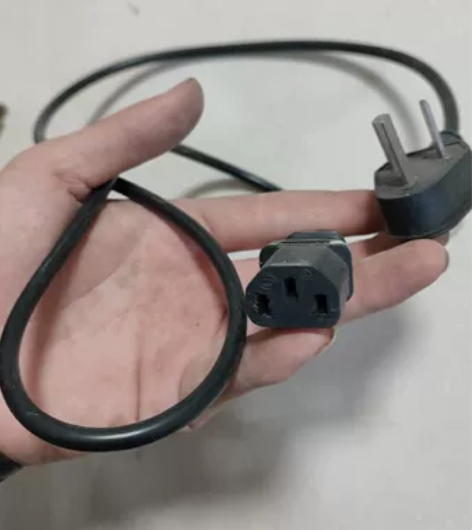 电脑VGA线 电源线 网线 ，都5元一个，...