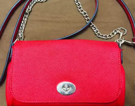 coach斜挎包coach斜挎包，正红色，...