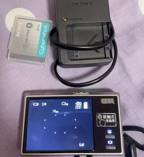 sonyt50索尼可触屏ccd 屏幕有划痕...