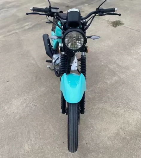 二手摩托车网红铃木复古150CC 九成新...