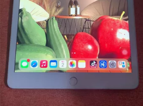 型号：iPad 2020    颜色：银色...