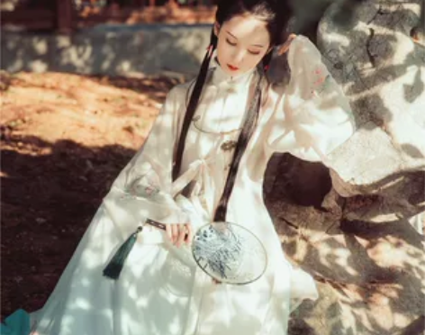 兰若庭 汉服 海棠春 立领 绣花 渐变 印...