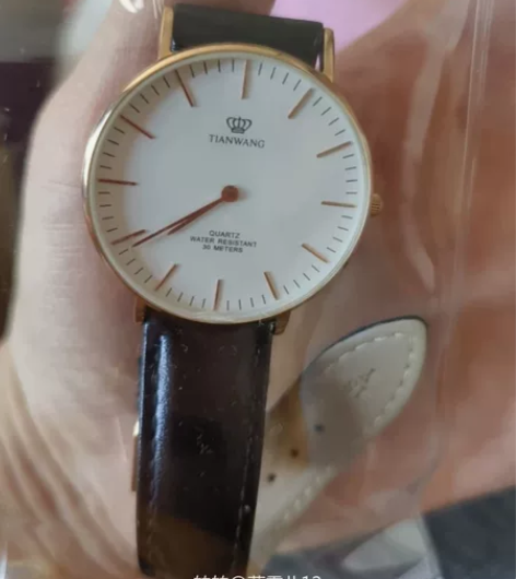 天王女款手表  da带了几次  现在闲置了...