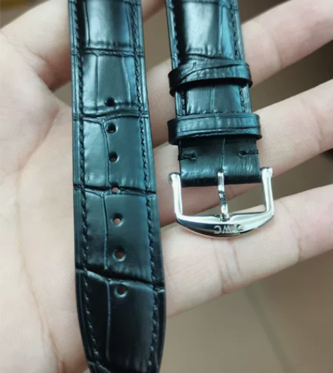 万国IWC波涛菲诺牛皮表带真皮 葡计葡七飞...