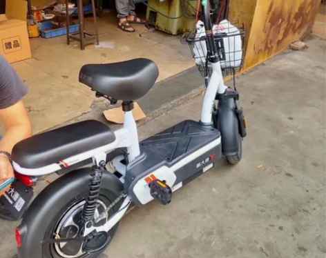 本田新大洲k6新国标电动车，48v20a超...