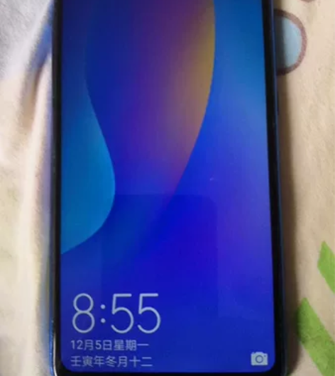 收的华为nova3i6+128全原装无修。...
