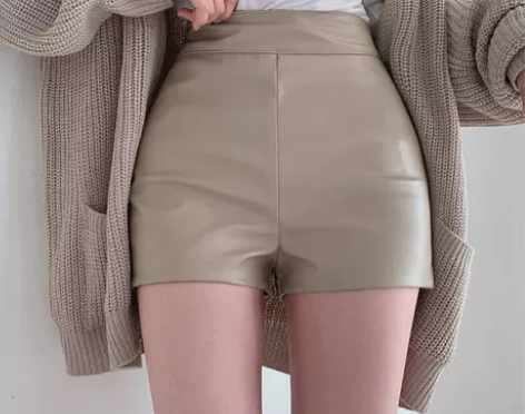 黑色开叉PU皮包臀短裤女秋季百搭高腰显瘦纯...