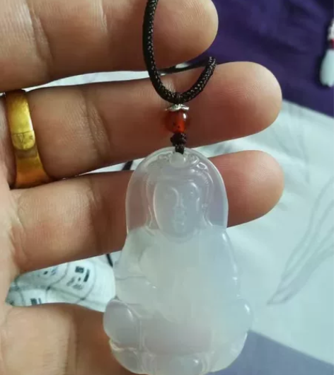 捡漏的来！玉雕工厂不开了，天然A货玉观音吊...