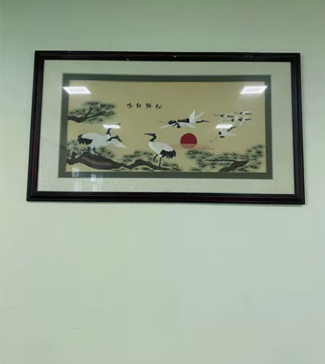 转让闲置刺绣画《松鹤朝阳》，尺寸128*7...