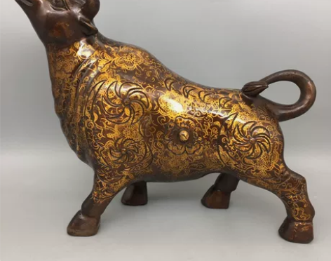 古玩铜器收藏，鎏金花牛，牛气冲天，工艺精湛...