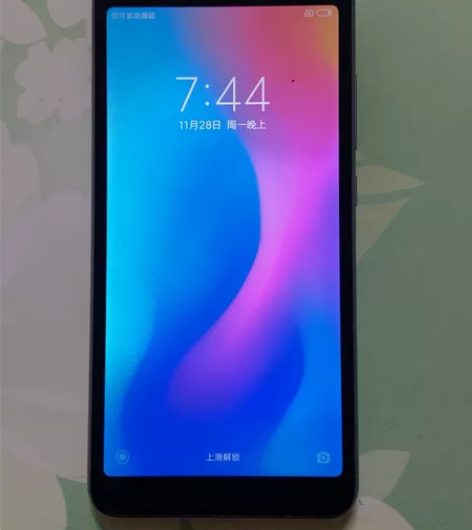 红米6 手机内存4+64G 银灰色 成色如...