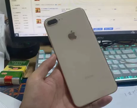 iPhone 11系列，iPhone 12...