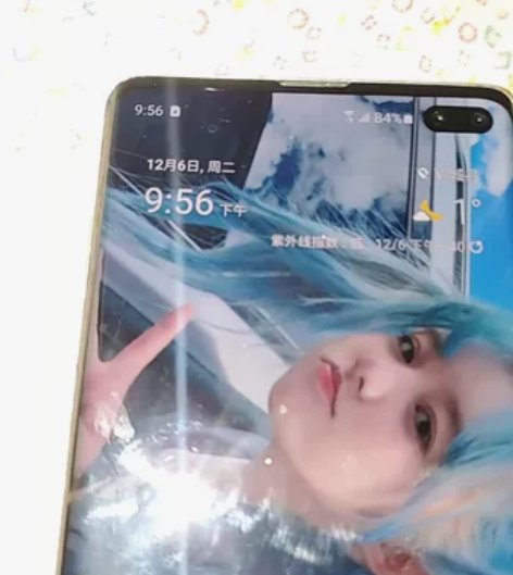 三星s10+，去年买的二手，自己换过后盖。...