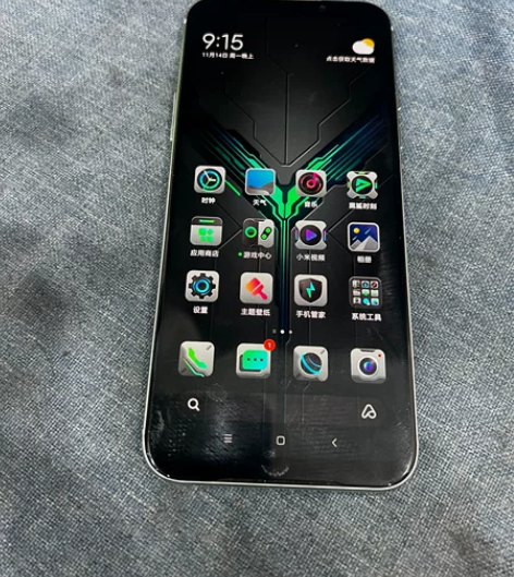 黑鲨2手机 12+256g内存 全原 外观...