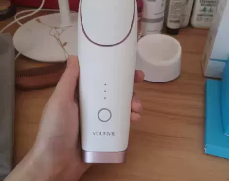 易科美 ，最新款  冰晶无痛激光美容仪  ...