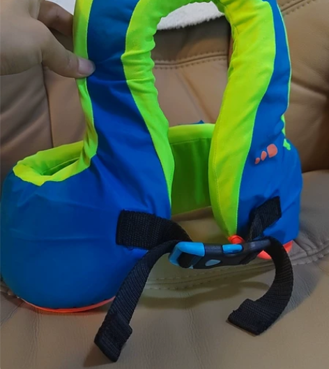 迪卡侬儿童浮力救生衣，儿童游泳装备，转让款...