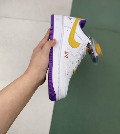 公司级Nike Air Force 1 L...