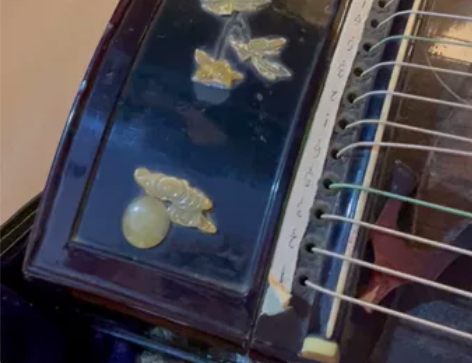 陈年古筝佛系出 家里收拾处理旧物翻出老婆以...