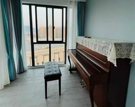 韩国原装进口钢琴，原价3万多 地址北京大兴...