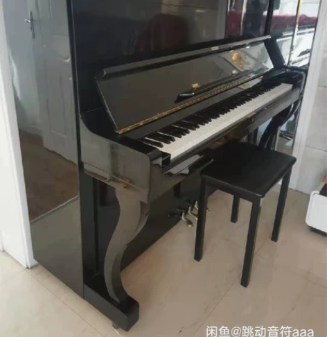 二手进口德国钢琴一台,便宜处理了 感兴趣的...