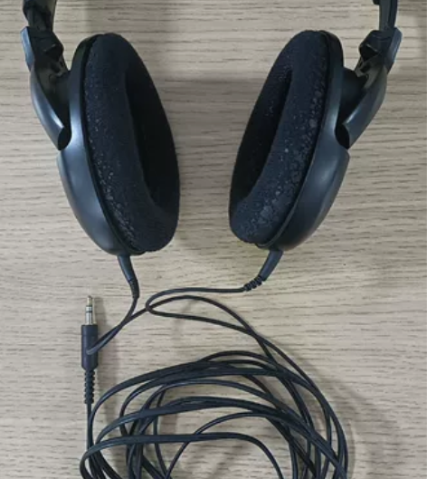 《森海塞尔》HD180耳机，十年前购买，断...