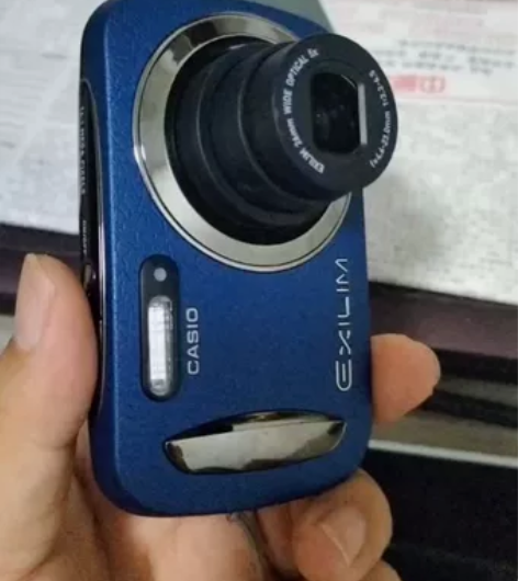 卡西欧相机 标价不议价，需要直接拍，售出不...