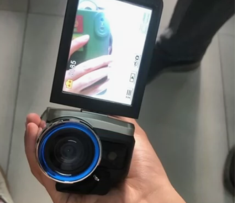 欧达do 功能完好配件 内存卡 电池 充电...