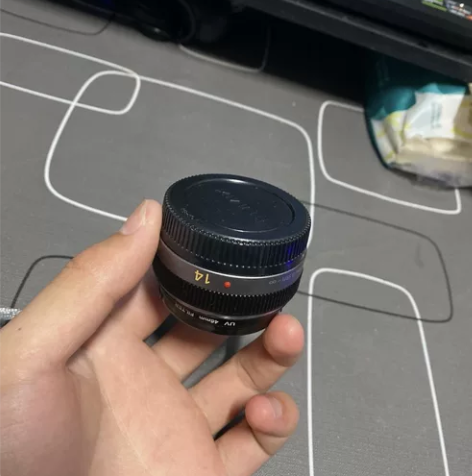 松下14mm f2.5小饼干 99新无划痕...