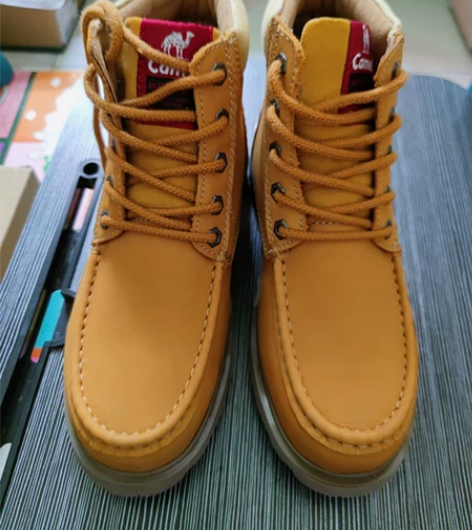 Camel骆驼大黄靴，41码，牛皮革，唯一...